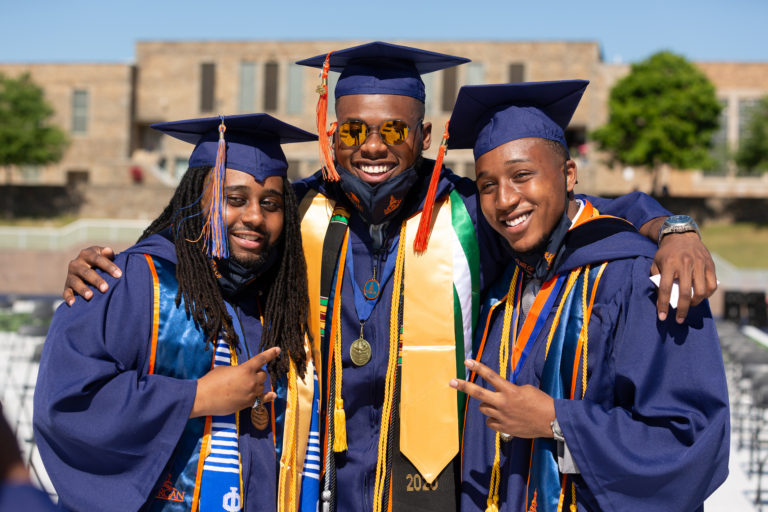 Graduates Reaped the Rewards of Resilience at Spring 2021